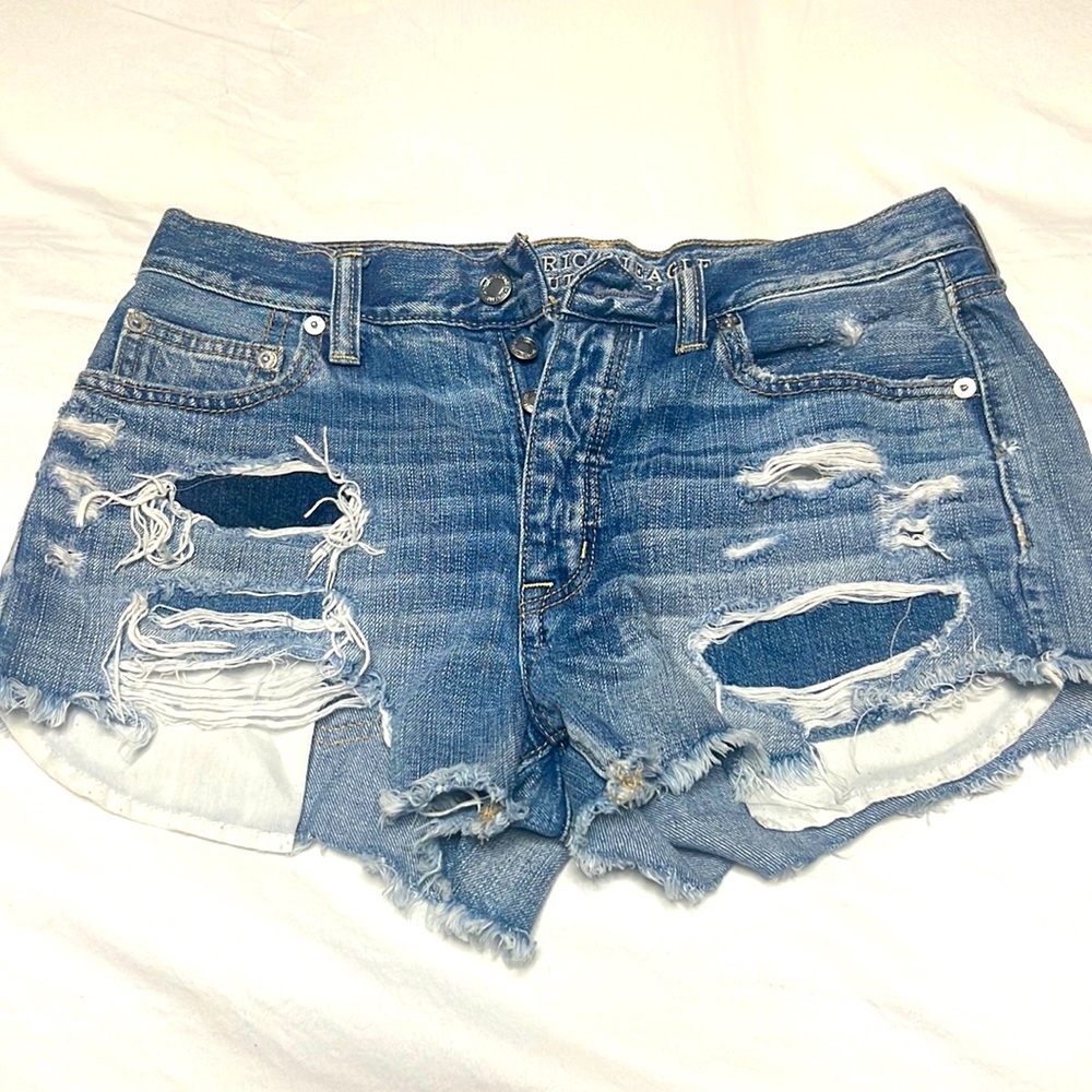 American Eagle stonewashed jeans shorts